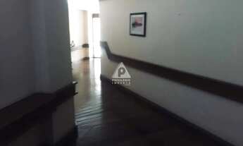 Imagem 5: Apartamento 2 quartos, de frente varanda , sol da manhã, sala, cozinha c/área conjugada, v