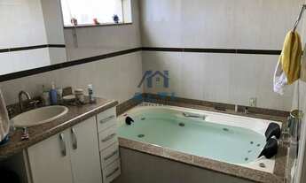 Imagem 3: Luxuosa Casa à Venda no Condomínio Monte Verde