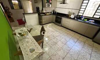 Imagem 3: Casa à venda no Guarani com 2/4 e edícula com churrasqueira