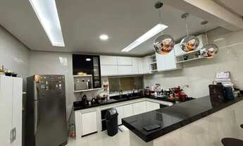 Imagem 7: JARDIM PORTUGAL Casa em condomínio com 4 dormitórios