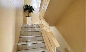 Imagem 7: Casa semi mobiliada com 4 dormitórios/quartos sendo 1 suíte com 2 vagas