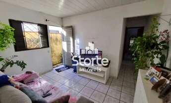 Imagem: Imóvel com 03 casas juntas à venda, aproximadamente