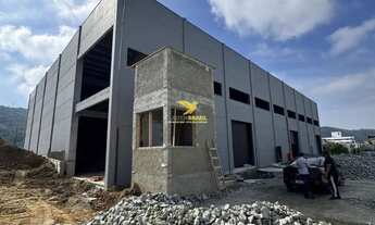 Imagem: Galpão com 1230 m² para alugar em Camboriú