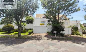 Imagem: EXCELENTE SOBRADO PERTINHO DO COLEGIO SANTA