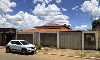 Imagem 2: Casa à venda com 3 quartos sendo 1 suíte no Parque Industrial João Braz