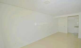 Imagem 4: Imóvel para aluguel possui 60 metros quadrados com 2 quartos em Menino Deus - Porto Alegre