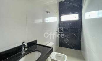 Imagem 3: Casa Sobreposta, com pavimento superior e entrada reduzida por R$230.000,00