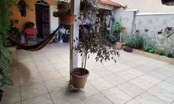 Imagem 2: Oportunidade! Casa 4 Quartos com Suíte e Grande Quintal em Contagem