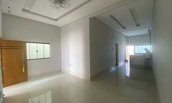 Imagem: Vendo linda casa com acabamento refinado