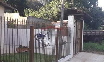 Imagem 2: Casa 03 dormitórios com salão de festas, churrasqueira e piscina! Ref.:G3193