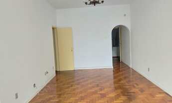 Imagem 4: Apto Centro, frente, amplo, vista panorâmica, Rua 16 de março, excelente preço - Petrópoli