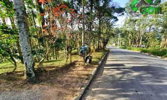 Imagem 7: Chácara a venda em Atibaia, localizada em bairro estritamente residencial em meio a nature