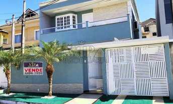 Imagem: Belíssima casa, Cond. Fechado em Campo