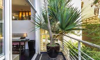 Imagem 2: Casa de 508m² associando sofisticação à conforto, em condomínio fechado no Morumbi