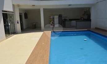 Imagem 4: Sobrado de alto padrão com piscina, sauna e churrasqueira