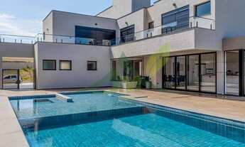 Imagem: Linda Casa à Venda em Condomínio Fechado