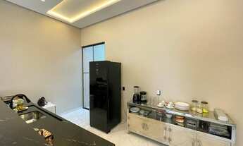 Imagem 4: Casa no Morada dos Passaros 180m² com 3 Suítes na Ponta Negra