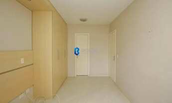 Imagem 7: Apartamento com 2 dormitórios para alugar, 67 m² por R$ 2.976,32/mês - Centro - Curitiba/P