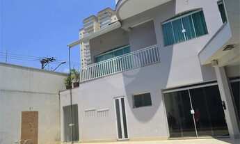 Imagem 5: Sobrado de alto padrão com piscina, sauna e churrasqueira