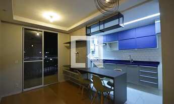 Imagem 2: Apartamento para Aluguel - Irajá, 2 Quartos, 47 m2