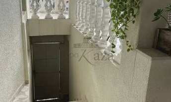 Imagem 3: LINDA Casa Sobrado - Centro, Jacareí - 3 quartos com 1 suíte - 167 m²