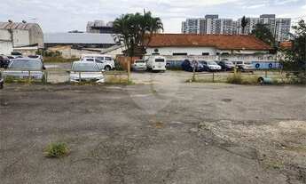 Imagem 5: Terreno plano, a poucos metros da estação do metro, vende junto com outros lotes, total de