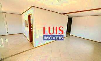 Imagem 2: Casa linear com 3 dormitórios e um excelente quintal gramado para alugar, 200 m² por R$ 2