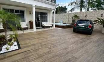 Imagem 2: Casa para aluguel tem 260 metros quadrados com 4 quartos