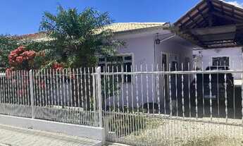 Imagem 5: LInda Casa no centro de Palhoça SC