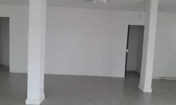 Imagem 4: Excelente loja p/ locação na 3º Avenida! Centro de Balneário Camboriú!