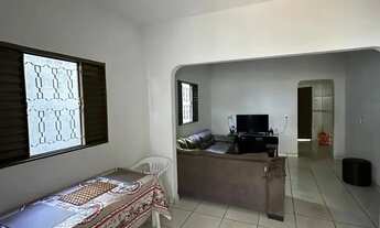 Imagem 7: Casa sozinha no lote solar Bougainville