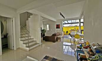 Imagem 4: Sobrado semi-mobiliado 3 quartos com suíte à venda na Santa Cândida em Curitiba/PR