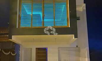 Imagem 3: CASA NOVA E DESOCUPADA DE 3 DORM. SUÍTE E 1 GARAGEM