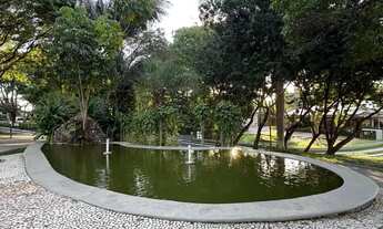 Imagem 4: Casa com 5 suítes sendo uma com closet, piscina e churrasqueira, no Jardim Petrópolis