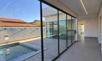 Imagem 7: Excelente Casa Térrea Nova no Santa Helena Sofisticação, Espaço e Localização Privilegiad