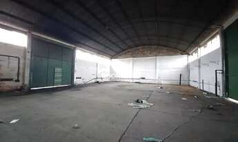 Imagem 4: Pavilhão de Metragem Ampla - Ideal para Empresas de Grande Porte