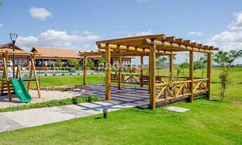 Imagem 5: 326m² Casa Mobiliada com 5 Quartos, Piscina e Espaço Gourmet no Alphaville II