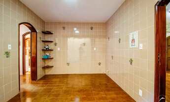 Imagem 5: Sobrado Colonial com 5 Quartos, 2 Suítes, 5 Vagas de Garagem à Venda na QNA 53 Taguatinga