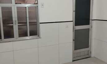 Imagem 4: Aluga-se kitnet Quarto com aluguel por R$590 /mês