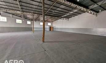 Imagem 3: Barracão com 700m2 plano