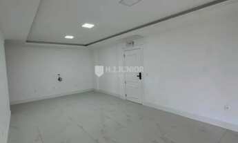 Imagem 2: Imóvel para aluguel possui 163 metros quadrados com 4 quartos em Meia Praia - Itapema - SC