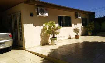 Imagem: Casa com 3 quartos (01 suíte) - Maringá/PR