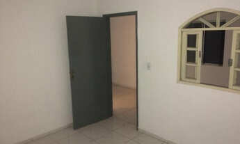 Imagem 4: Casa de 2 Quartos, Sala, Cozinha/Área de Serviço, Banheiro (Cômodos Grandes, com gesso