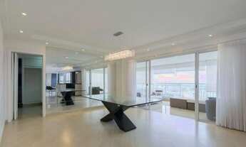 Imagem: 247m², 3 dormitorios, 3 suites, 4 vagas