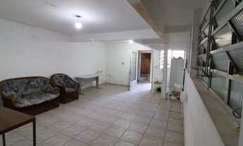 Imagem 5: Casa à venda no Bairro da Saúde 3 vagas de garagem e amplo quintal / Ao lado do metrô