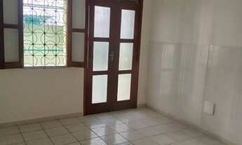 Imagem 2: Casa térrea 2/4 garagem Fazenda Grande Retiro