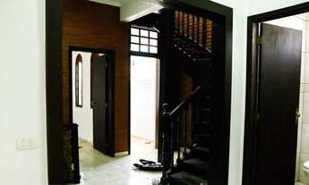 Imagem 3: Casa para venda possui 320 metros quadrados com 5 quartos em Jardim Guarapiranga - São Pau