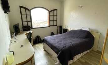 Imagem 2: LINDO SOBRADO SENDO 4 DORMITORIOS