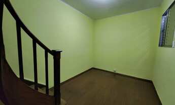 Imagem 4: Loja Comercial Frente Armarinhos Fernandes