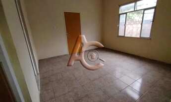 Imagem 6: Casa linear com três quartos, garagem, casa única no terreno